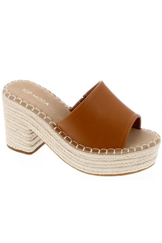 CHUNKY HEELED SANDALS
