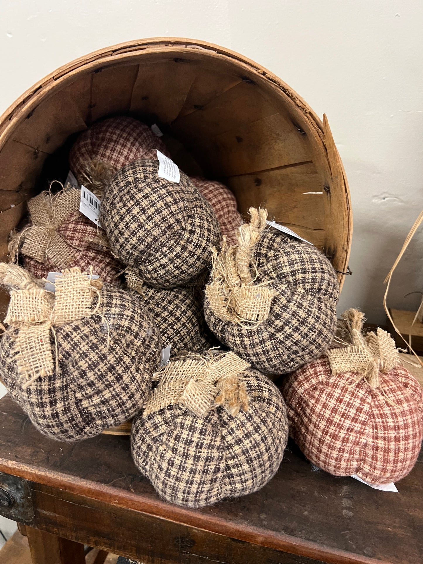 Mini Plaid Pumpkins In Dark Brown