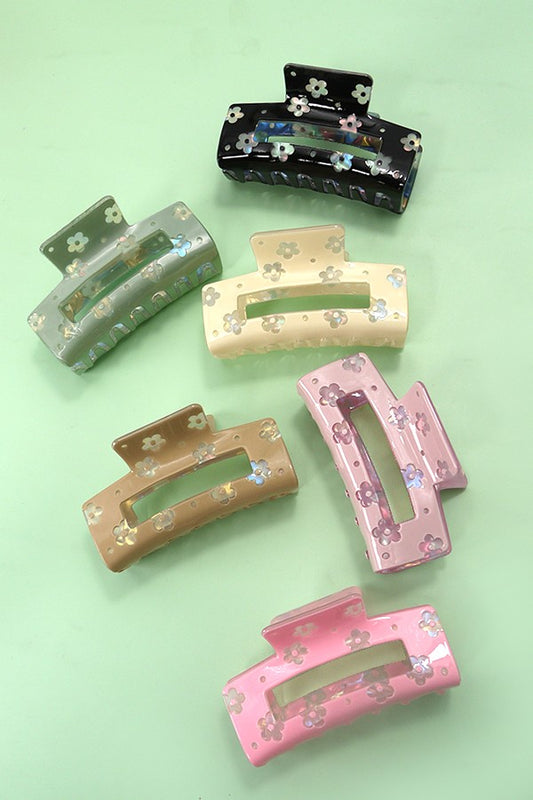 Luxe Cutout Daisy Hair Claw Clip