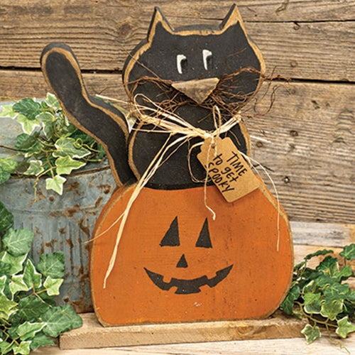 Rustic Wood Spooky Black Cat in Jack