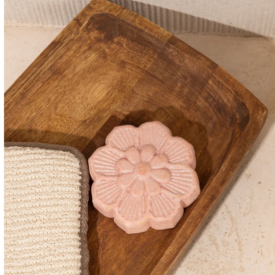 White Blossom & Fig Bath Bomb