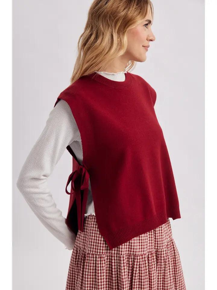 Sleeveless Open Side Sweater Vest In Wine