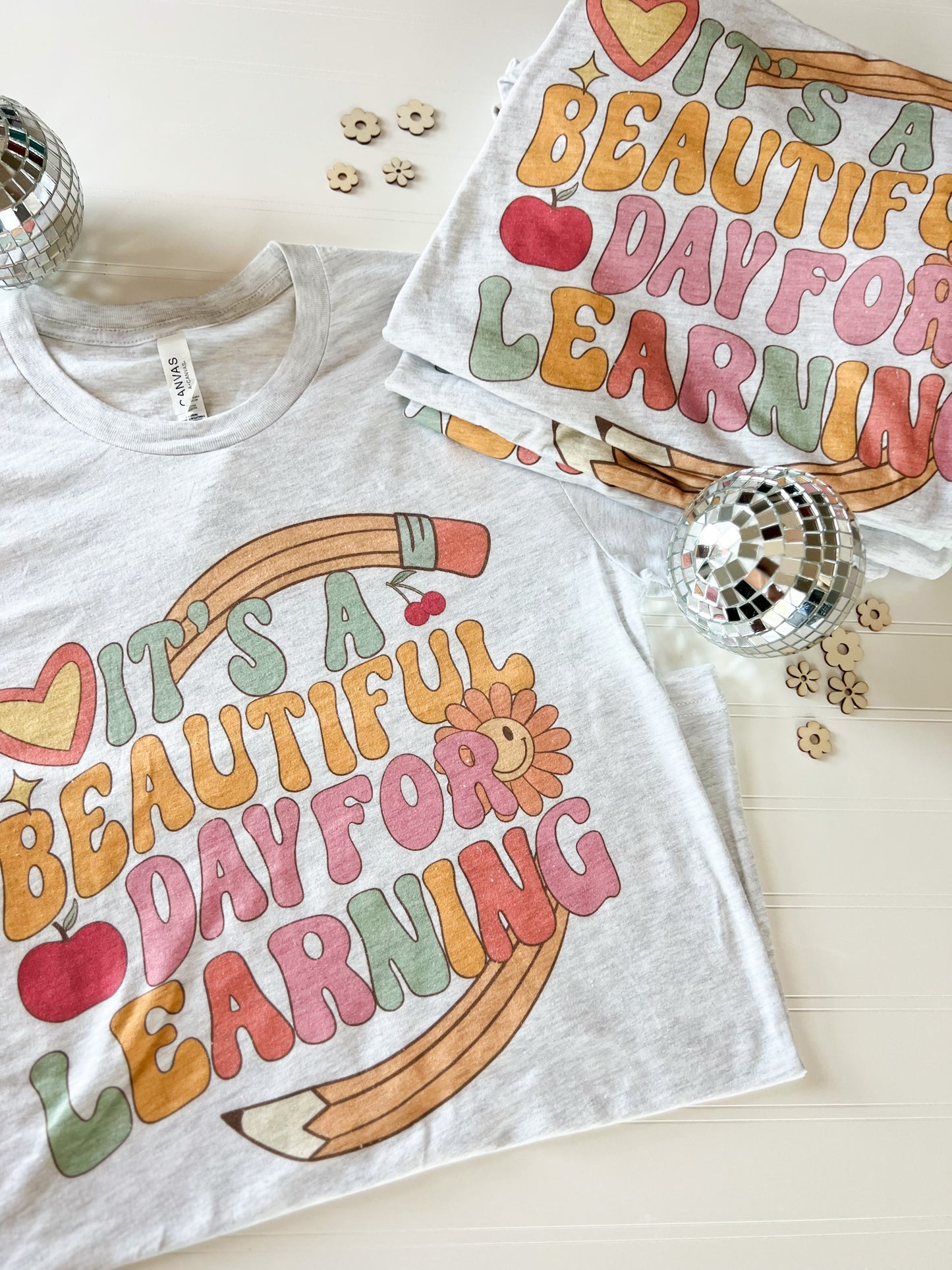 IT'S A BEAUTIFUL DAY FOR LEARNING GRAPHIC TEE- 2XL & 3XL