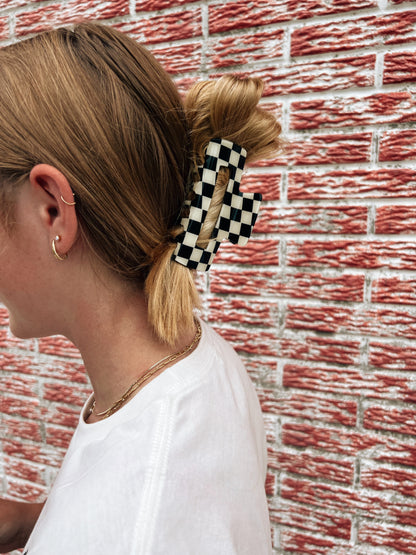 Jumbo Checker Hair Claw Clip